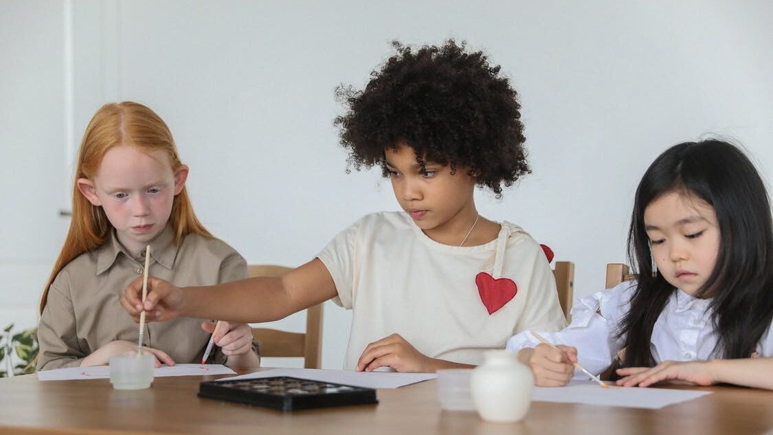 دليلك النهائي لهوايات الأطفال