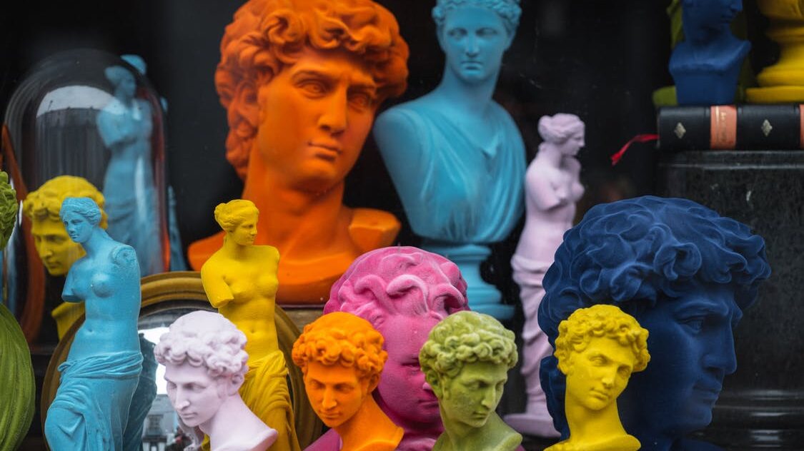 شغوف • جمع الأشياء وحفظها يعتبر هواية جمع الأشياء وحفظها يعتبر هواية