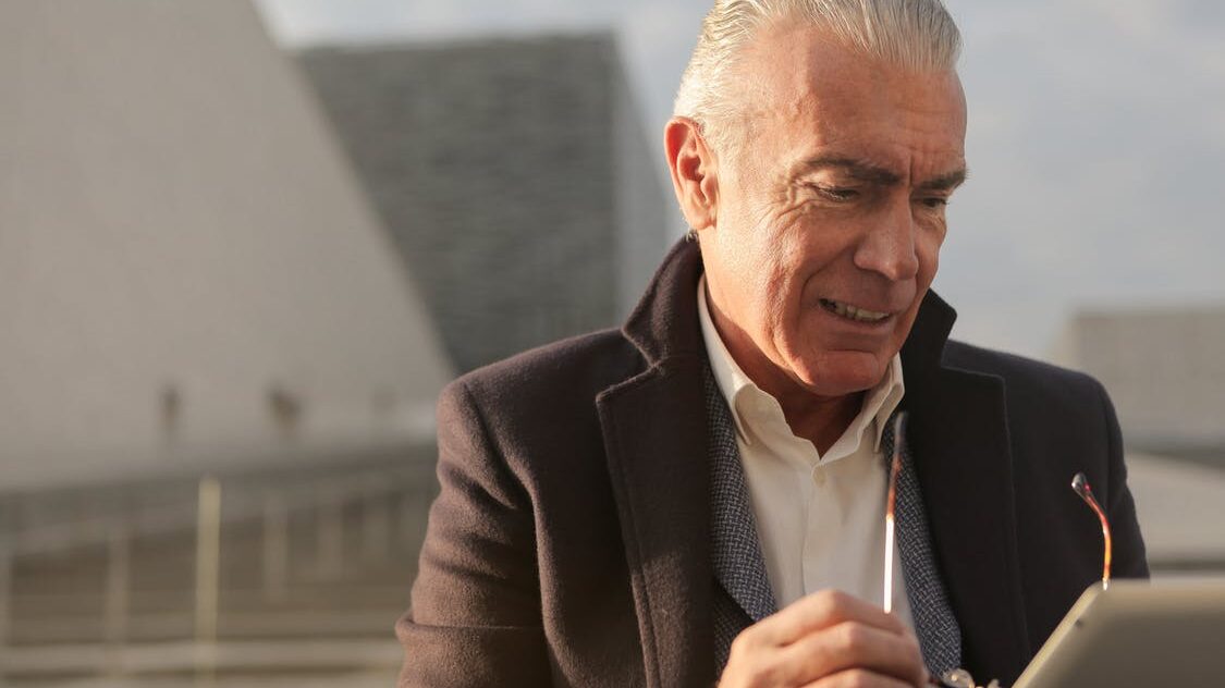 أهمية الذكاء العاطفي في مكان العمل