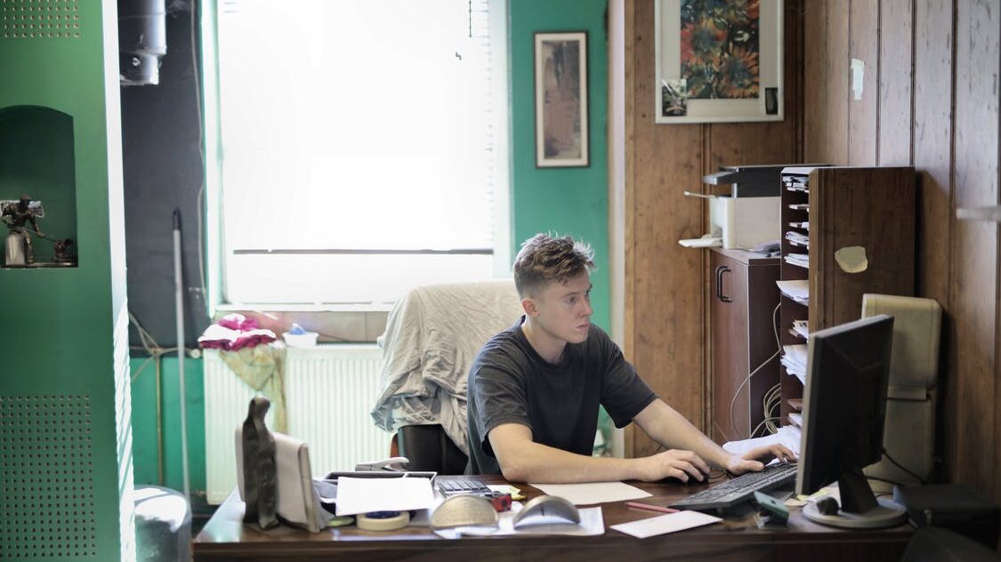 شغوف • تعتبر مهارة التحدث أمام الجمهور مهمة لحياتك المهنية تعتبر مهارة التحدث أمام الجمهور مهمة لحياتك المهنية