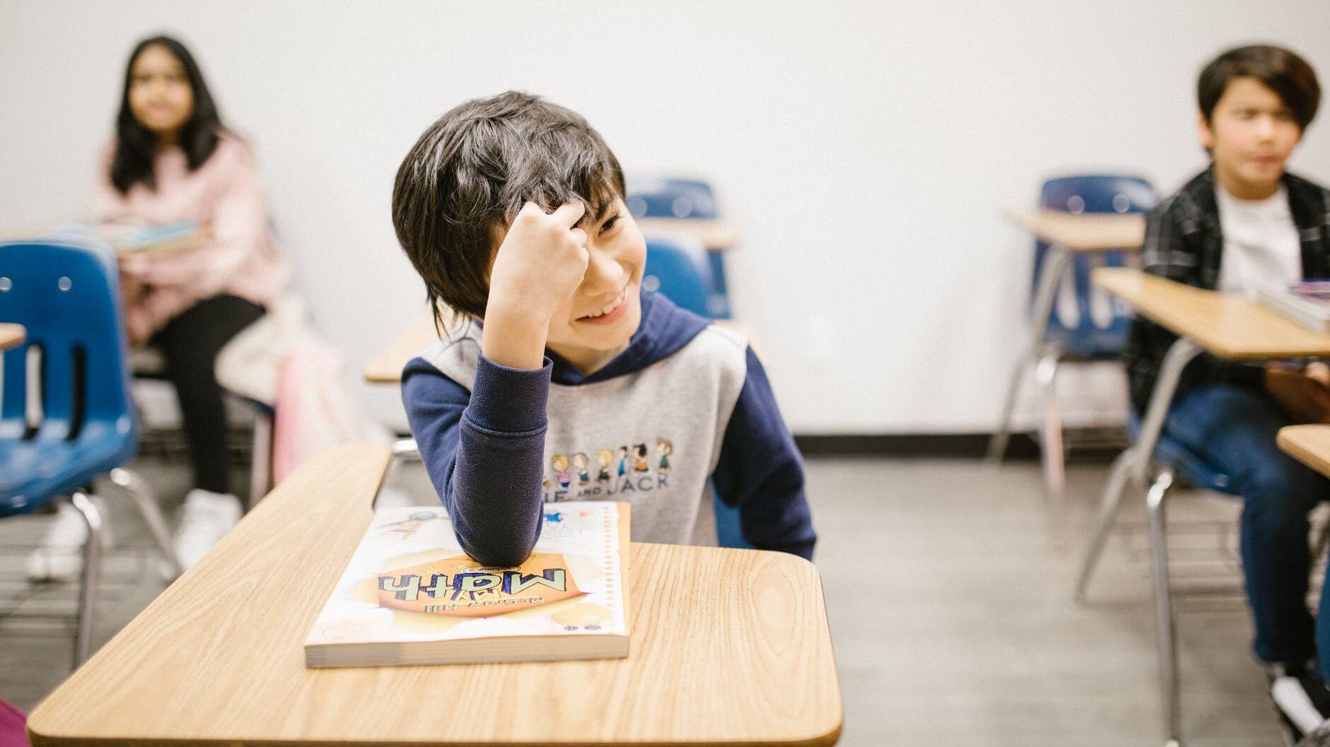 16 طريقة للتوقف عن أن تكون مُرضيًا للناس